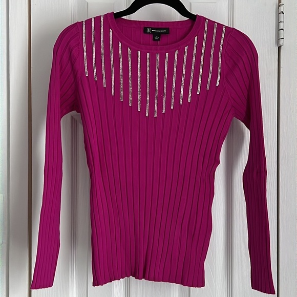 🆕 International Conceps, Rhinestone Sweater, Small - Picture 1 of 6